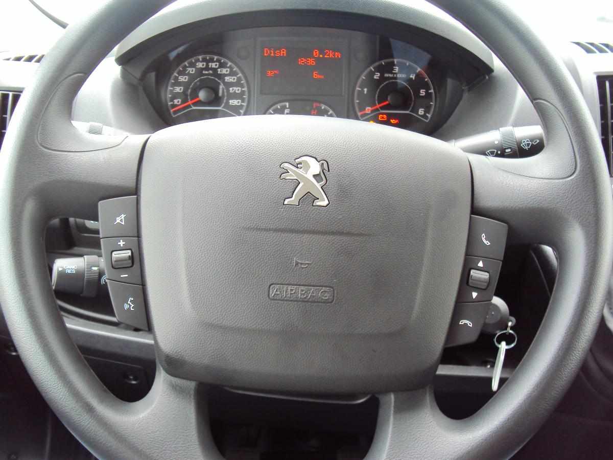 peugeot-boxer-2-2-bluehdi-2022-diesel-2179cc