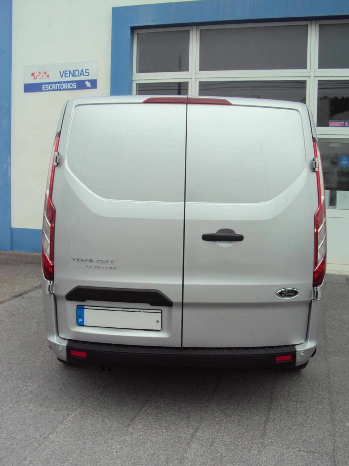 ford-transit-2022-diesel-1995cc