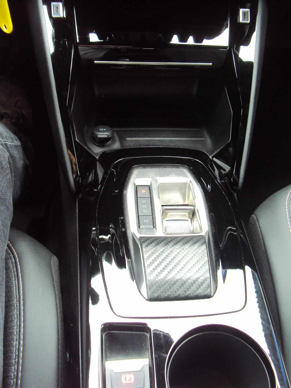 peugeot-2008-1-2-puretech-2025-gasolina-1199cc