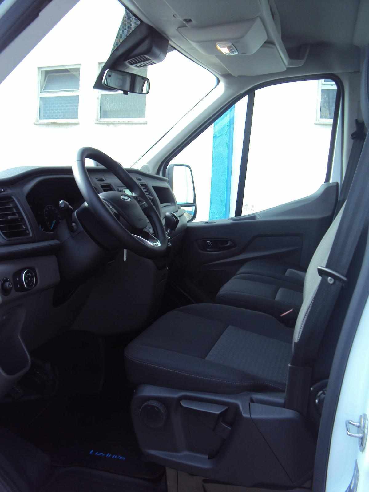 ford-transit-2023-diesel-1995cc