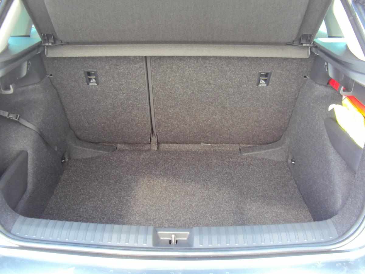 skoda-kamiq-1-0-tsi-2025-gasolina-999cc