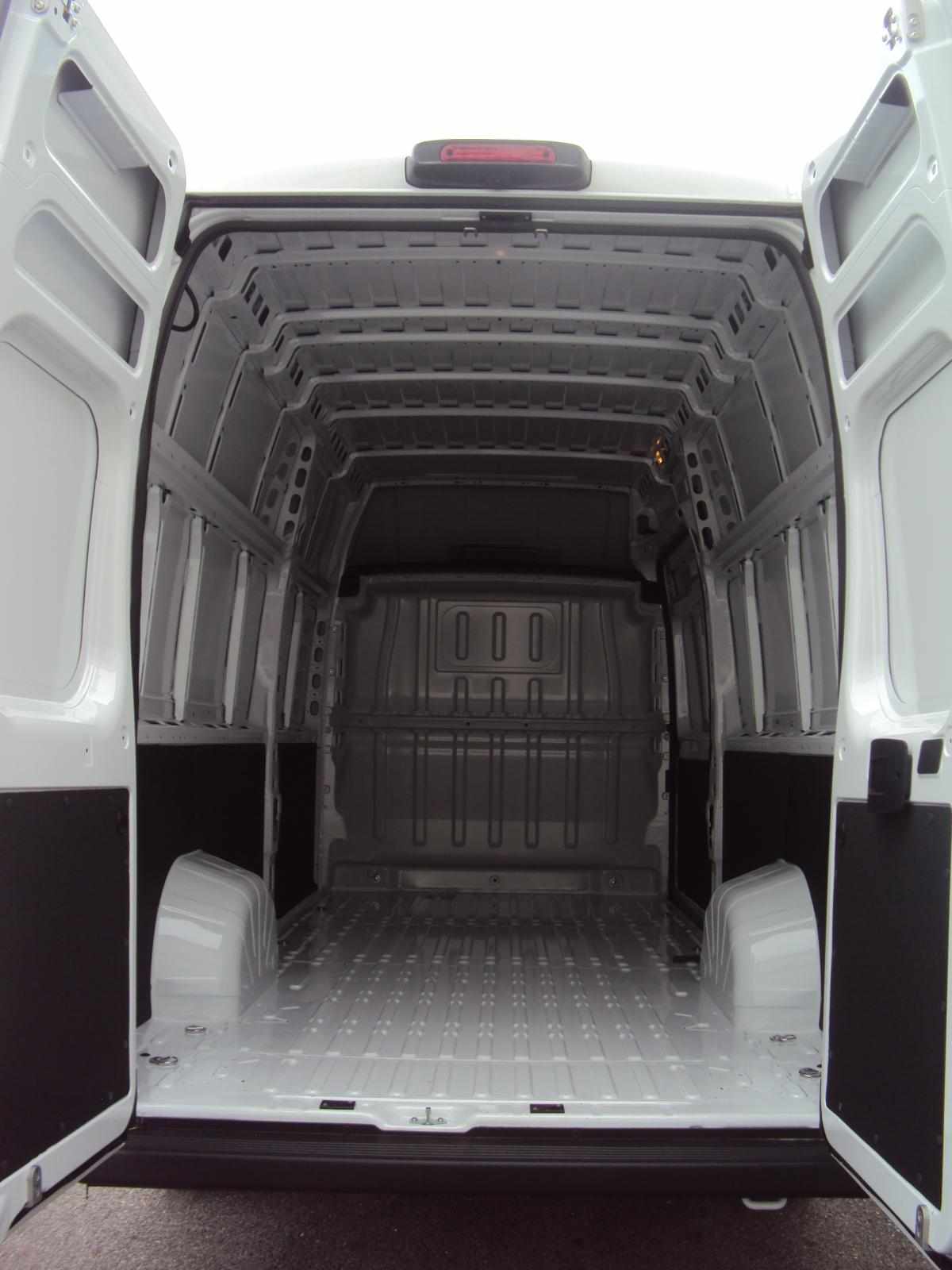 fiat-ducato-2-3-multijet-2023-diesel-2184cc