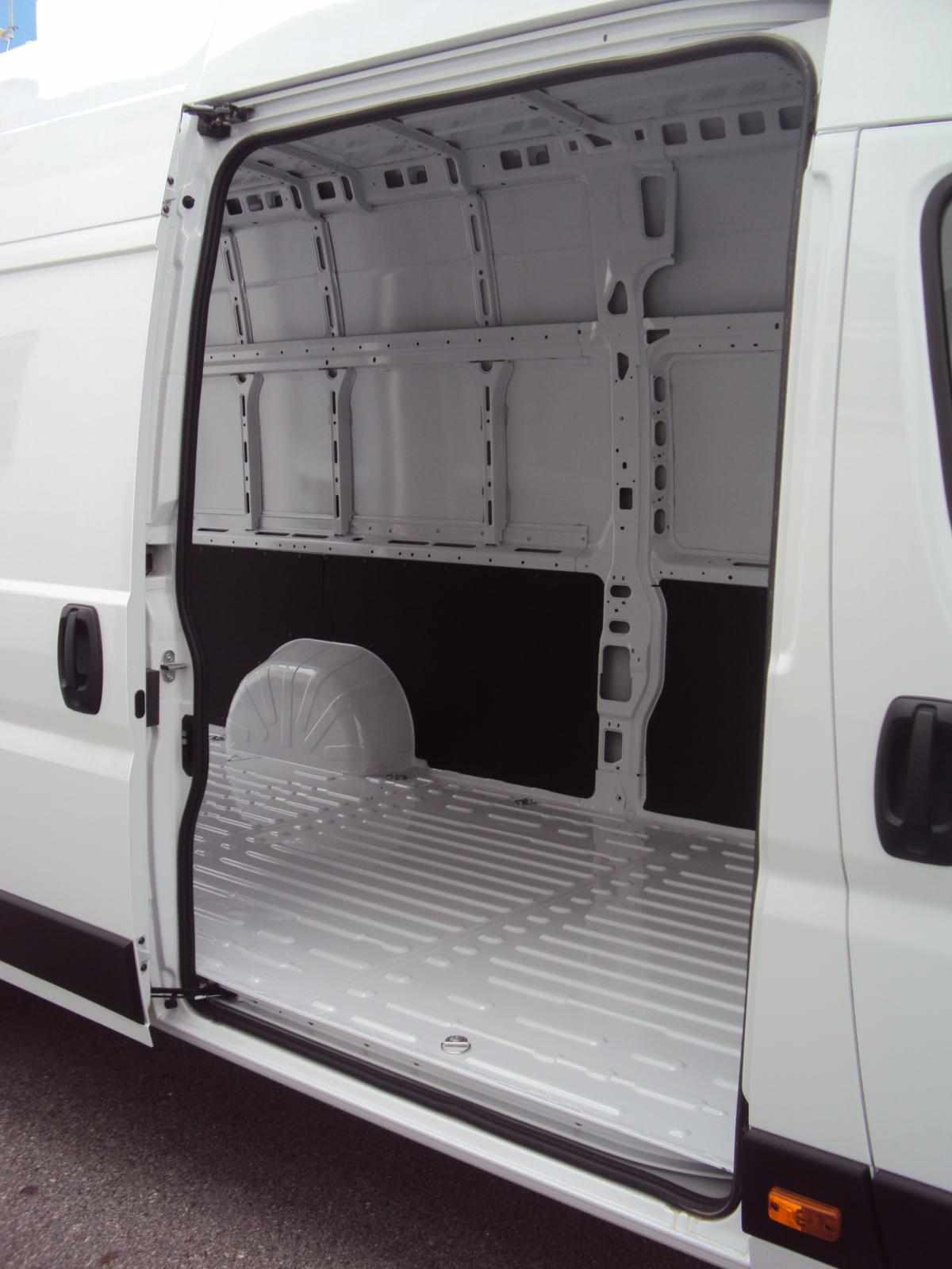 fiat-ducato-2-3-multijet-2023-diesel-2184cc