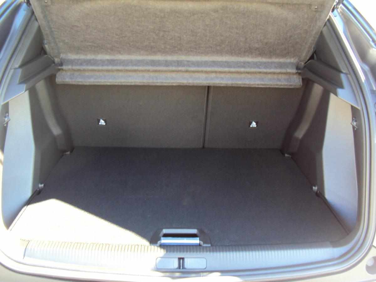 peugeot-2008-1-5-bluehdi-2022-diesel-1499cc