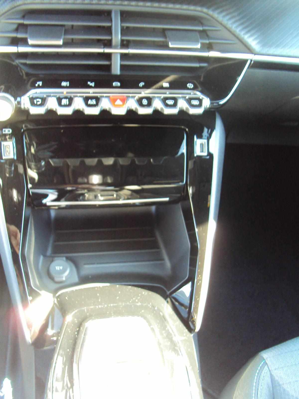 peugeot-2008-1-5-bluehdi-2022-diesel-1499cc