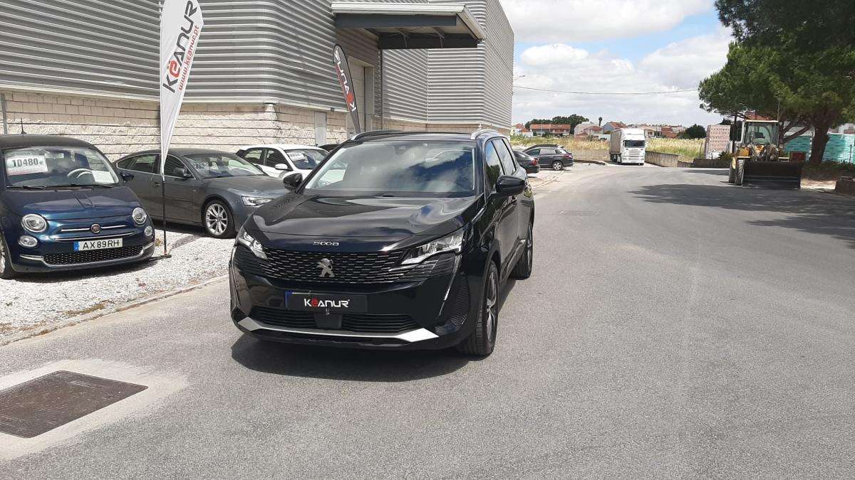 peugeot-5008-2022-diesel-1499cc
