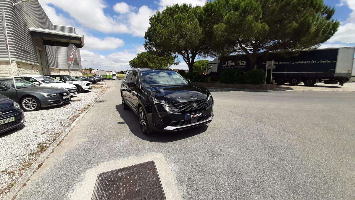 peugeot-5008-2022-diesel-1499cc