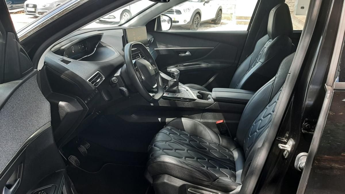 peugeot-5008-2022-diesel-1499cc