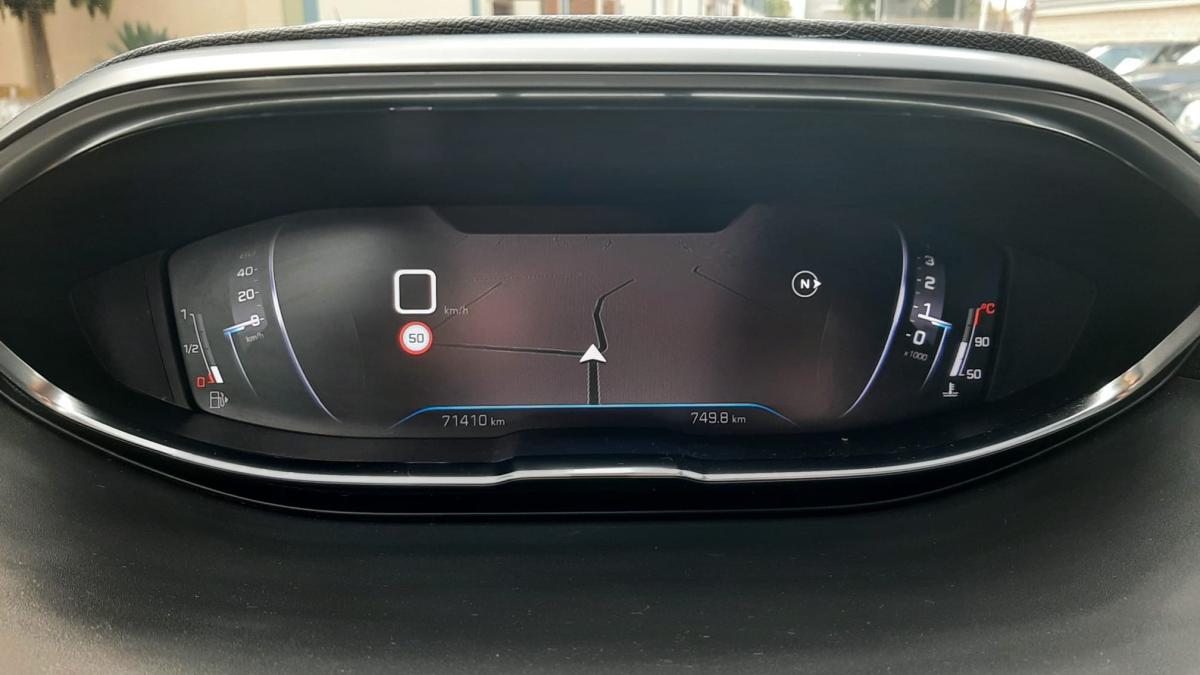 peugeot-5008-2022-diesel-1499cc