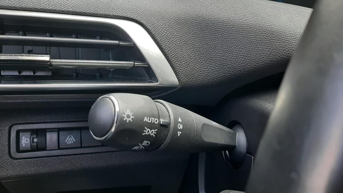 peugeot-5008-2022-diesel-1499cc