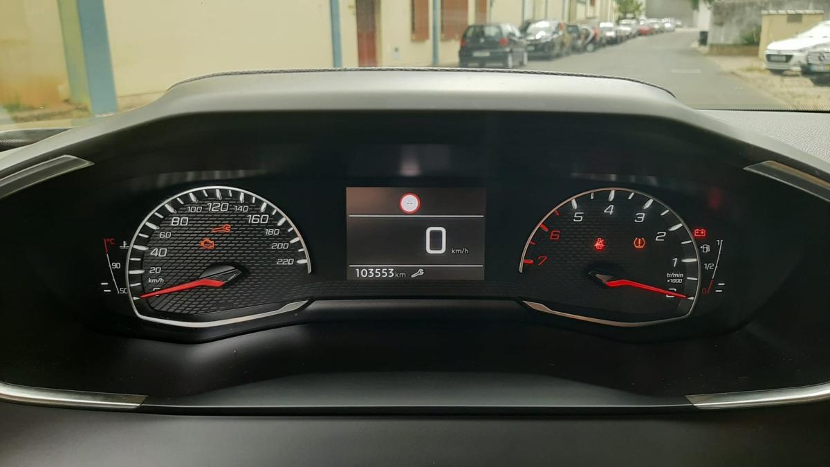 peugeot-2008-2020-gasolina-1199cc