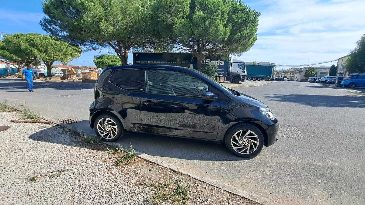 volkswagen-up-2017-gasolina-999cc