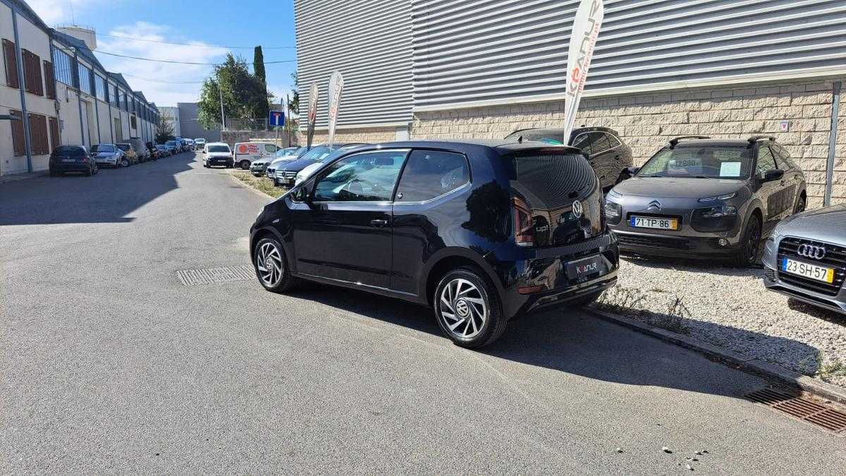 volkswagen-up-2017-gasolina-999cc