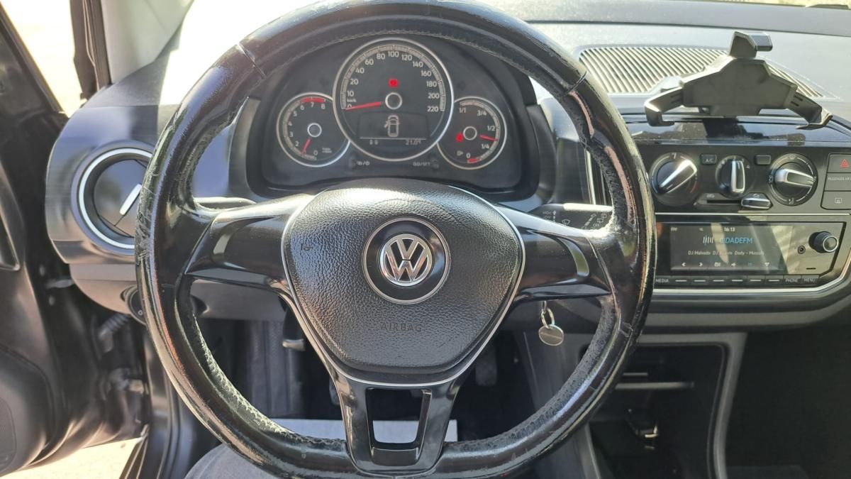 volkswagen-up-2017-gasolina-999cc