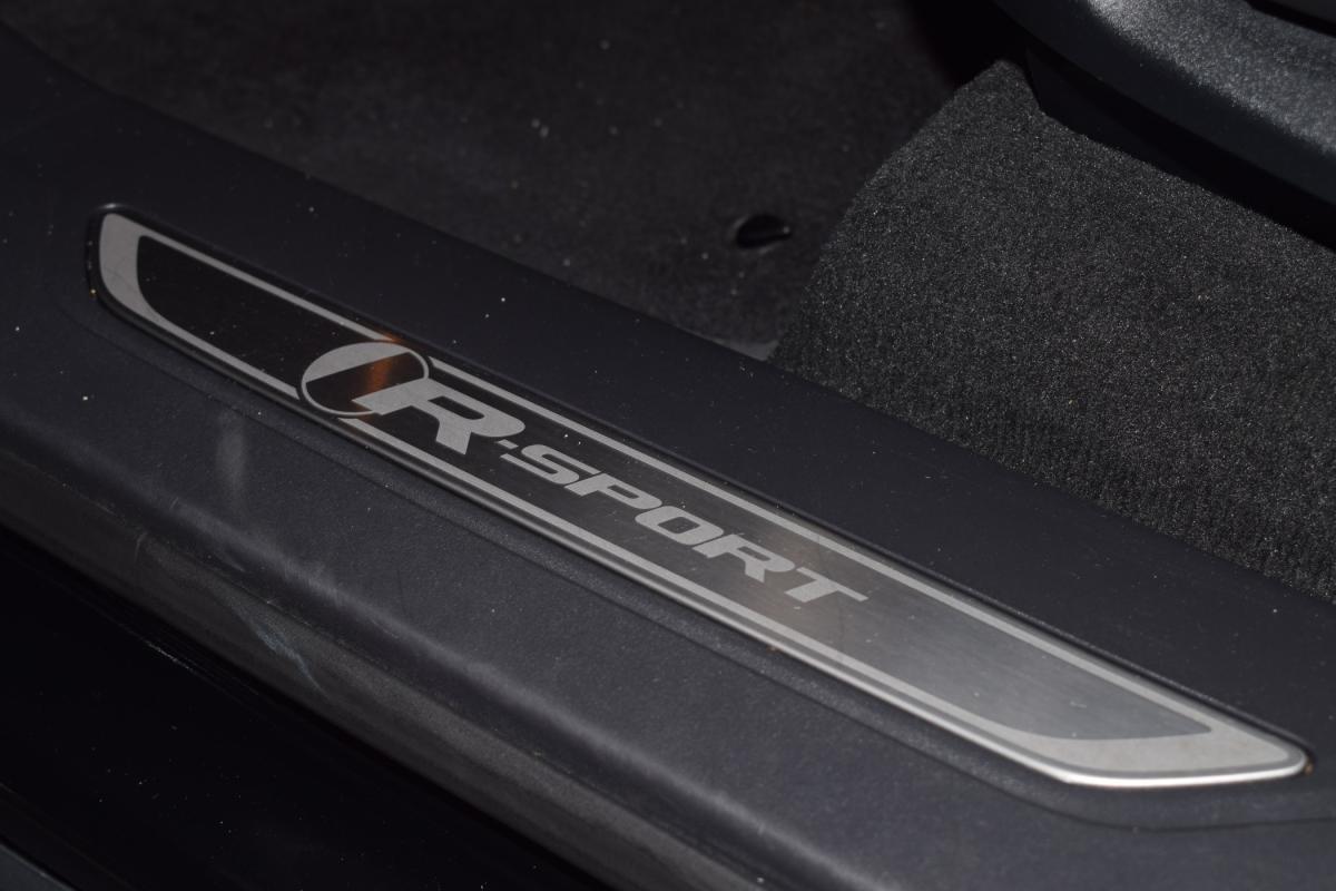 jaguar-f-pace-2017-diesel-1999cc