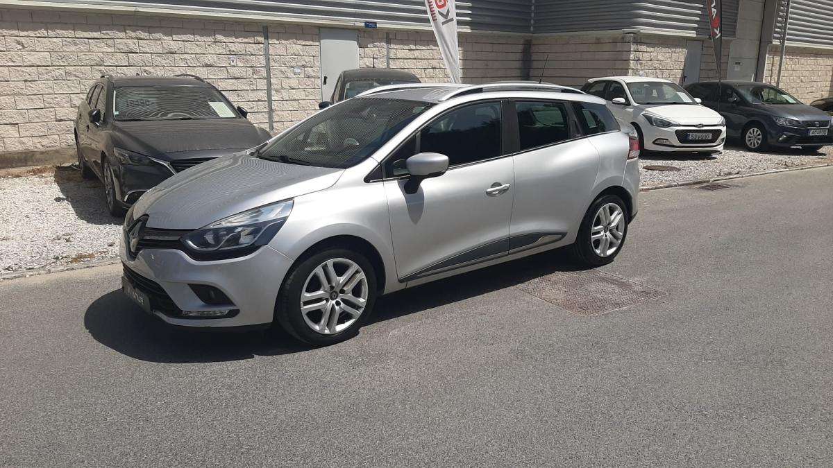 renault-clio-sport-tourer-2018-diesel-1461cc