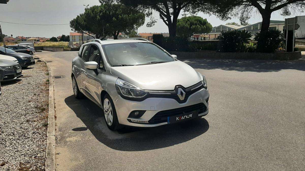 renault-clio-sport-tourer-2018-diesel-1461cc
