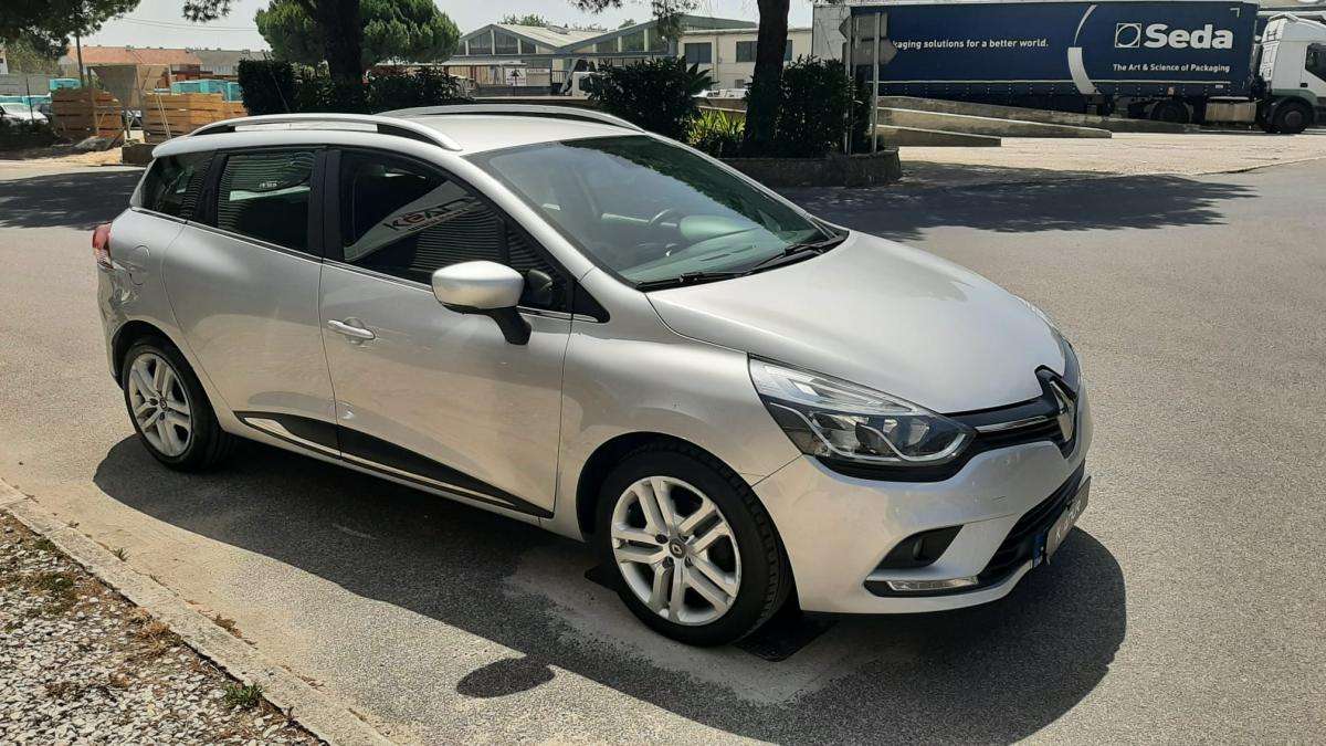 renault-clio-sport-tourer-2018-diesel-1461cc