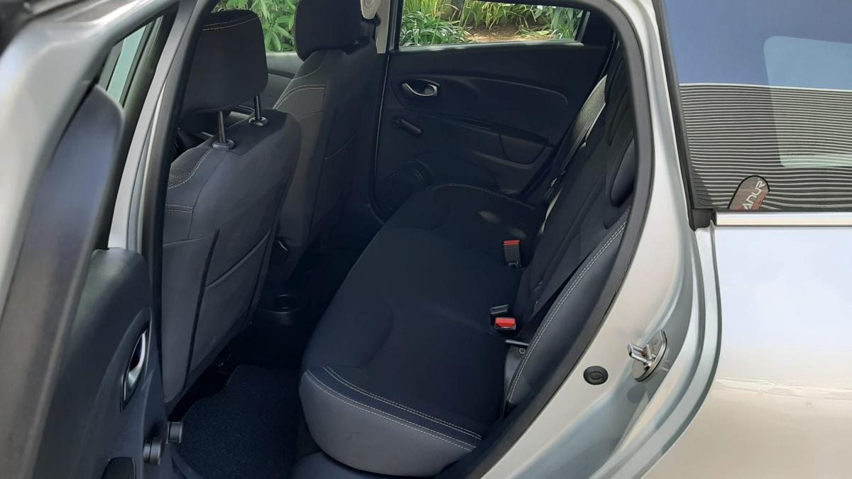 renault-clio-sport-tourer-2018-diesel-1461cc