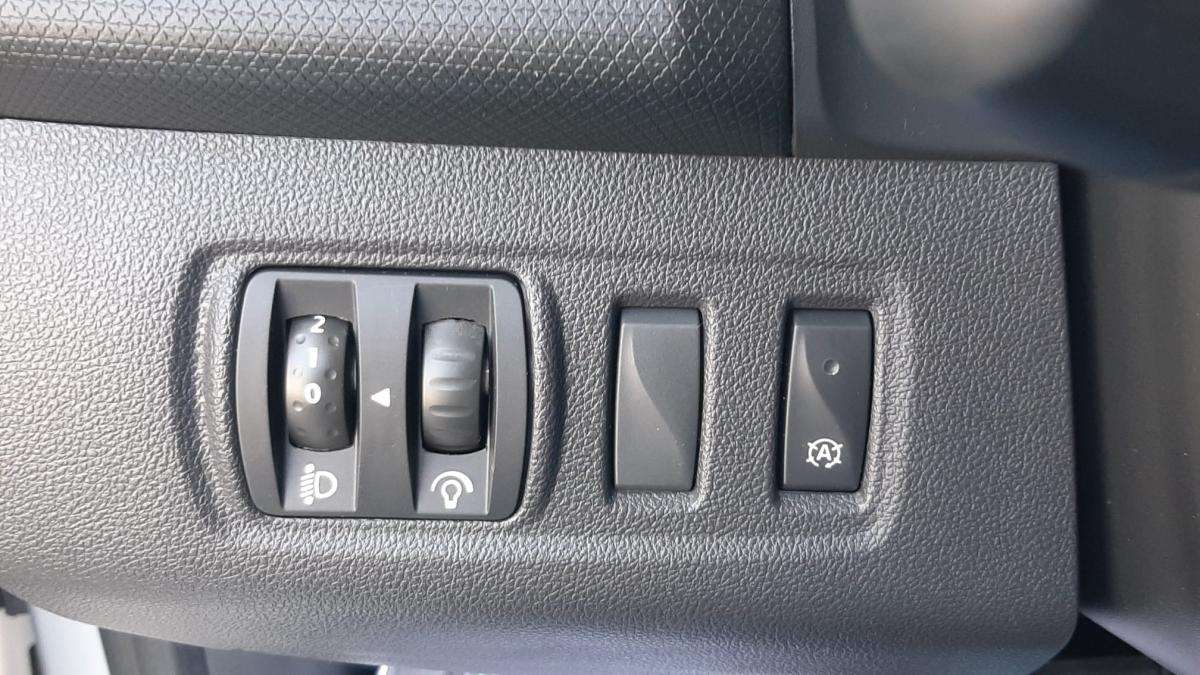 renault-clio-sport-tourer-2018-diesel-1461cc