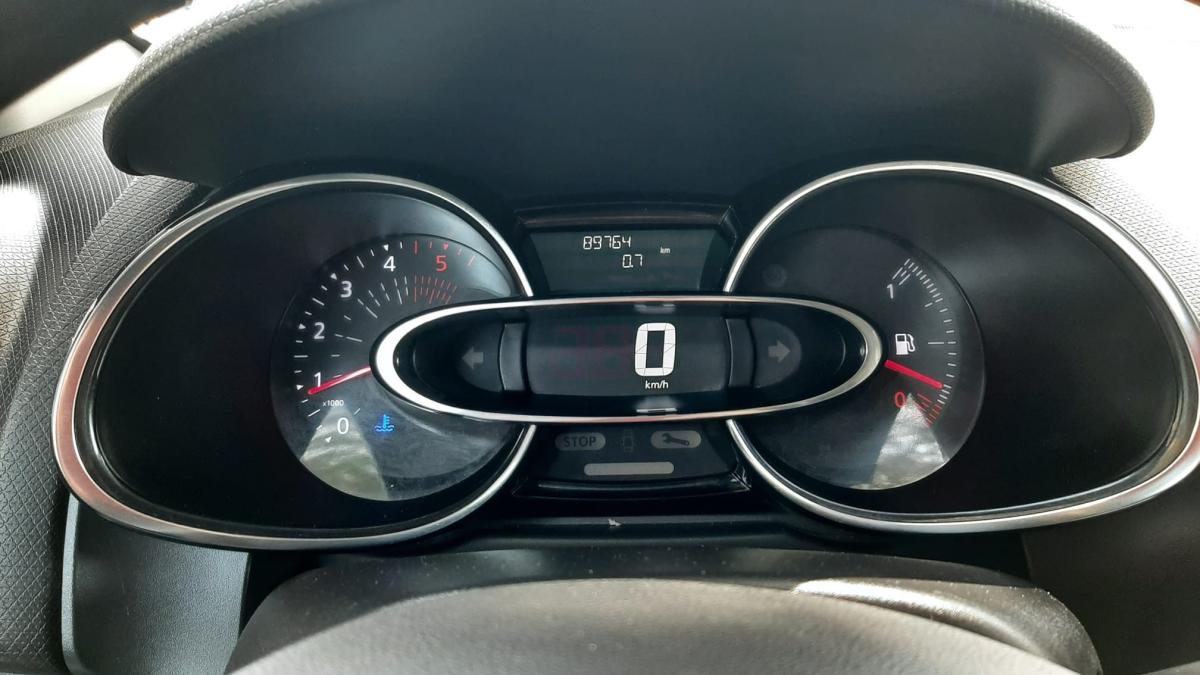renault-clio-sport-tourer-2018-diesel-1461cc