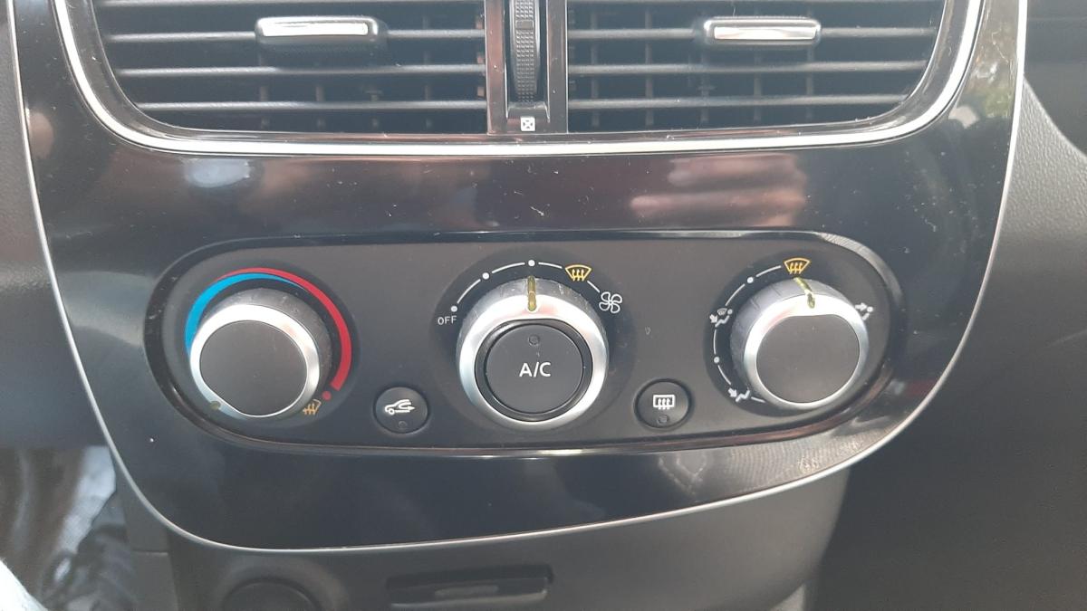 renault-clio-sport-tourer-2018-diesel-1461cc