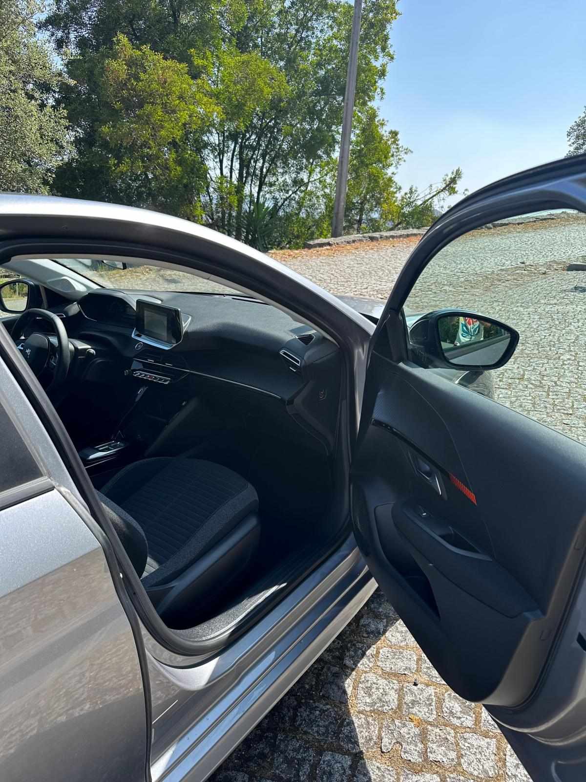 peugeot-e-208-ev-50-kwh-2022-eletrico