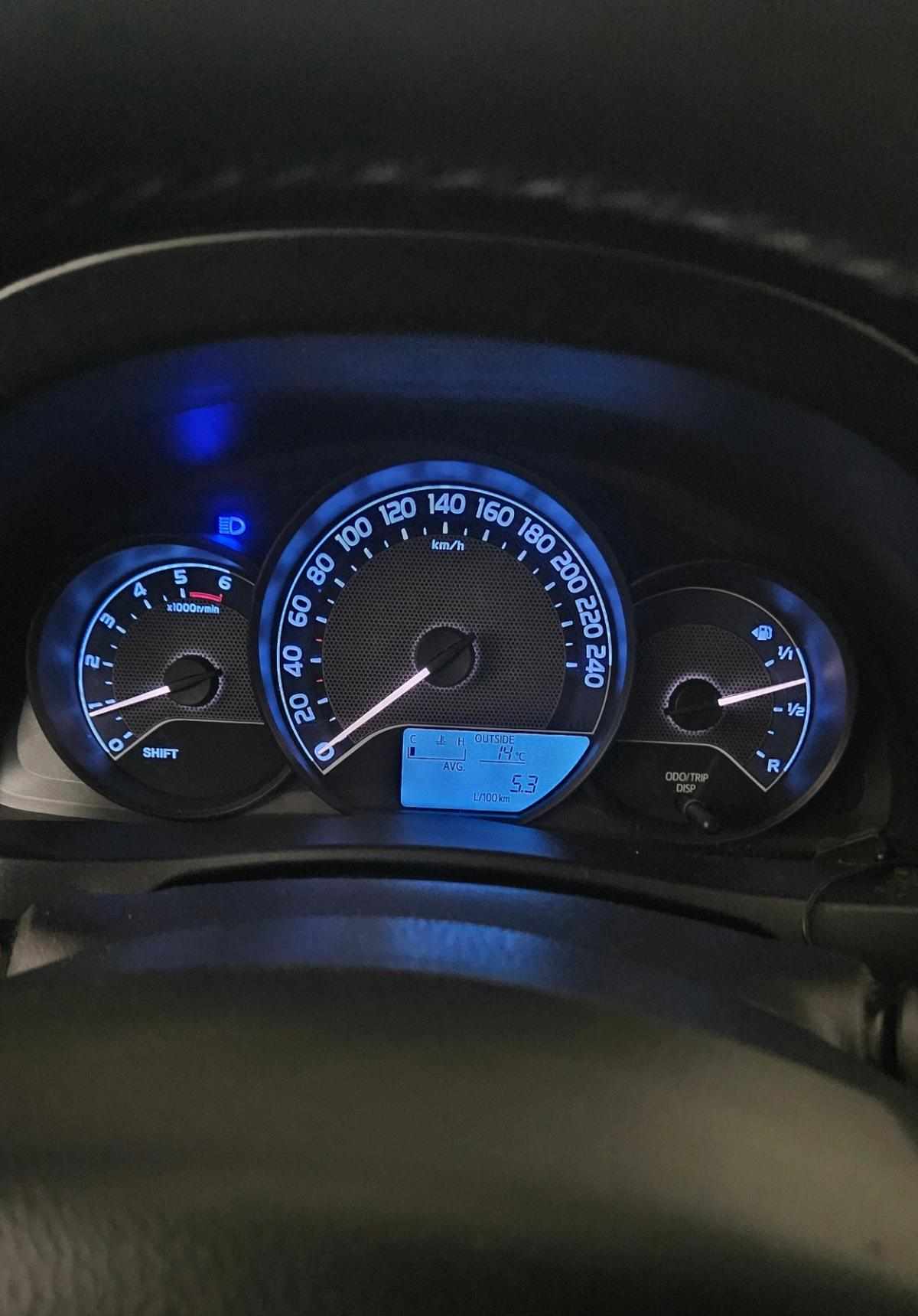 toyota-auris-1-4-d-4d-2013-diesel-1364cc