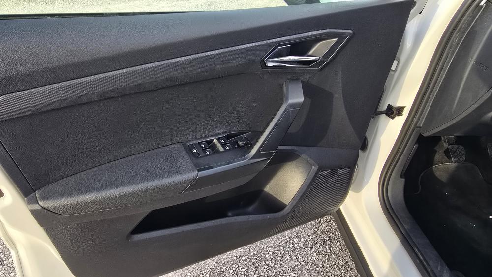 seat-arona-2019-diesel-1598cc