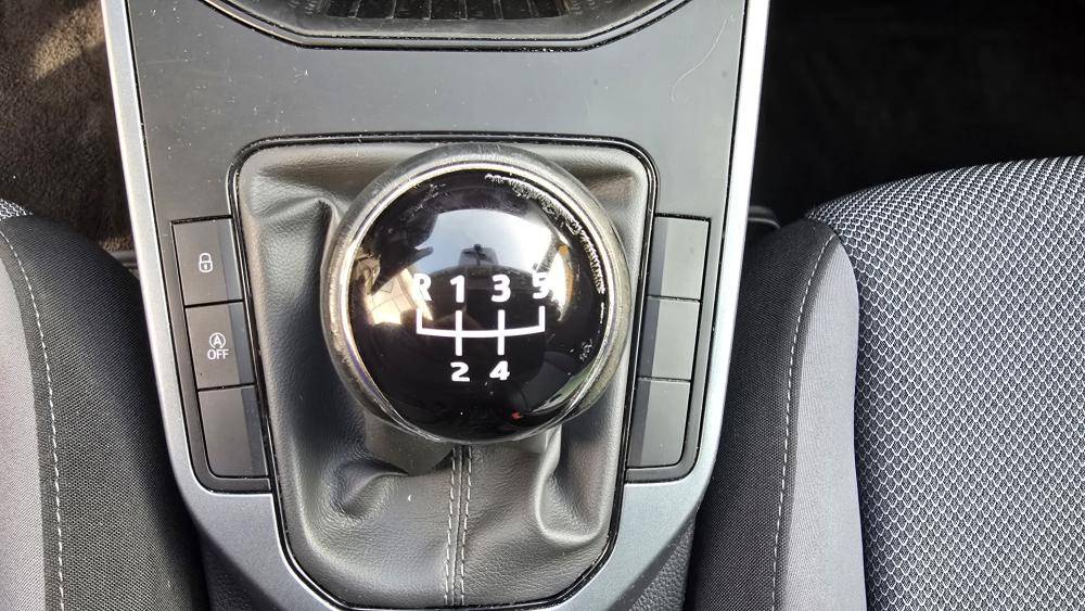 seat-arona-2019-diesel-1598cc