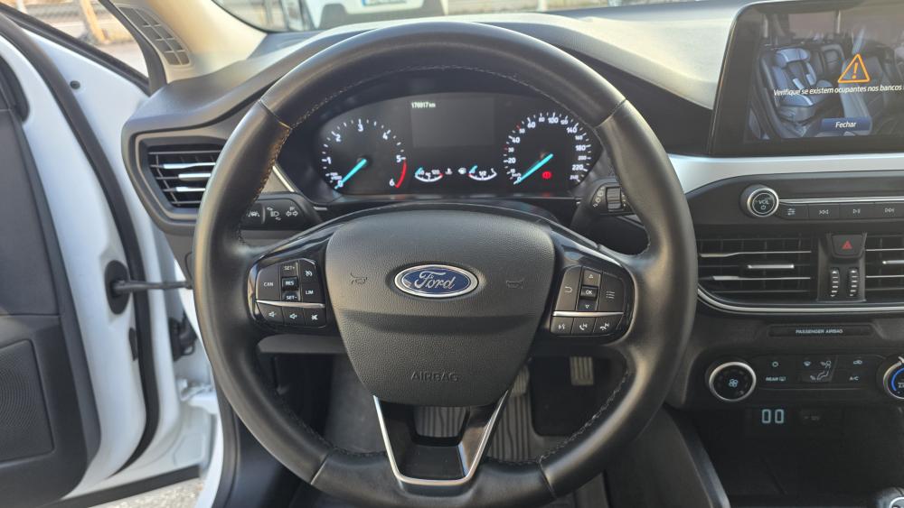 ford-focus-sw-2021-diesel-1499cc