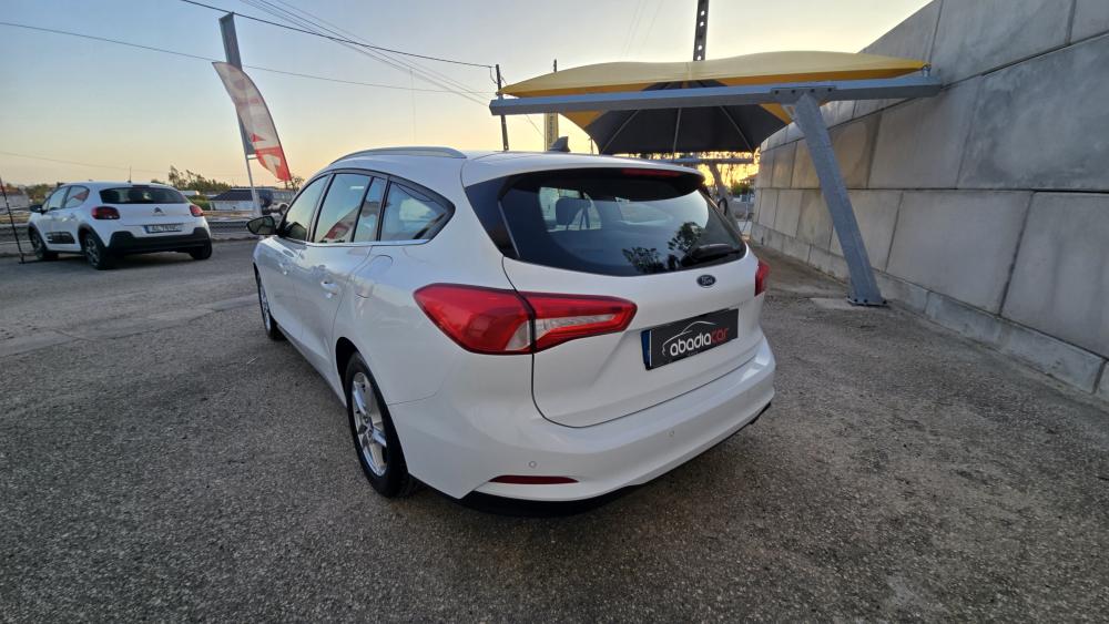 ford-focus-sw-2021-diesel-1499cc