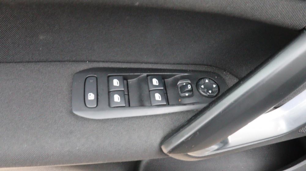 peugeot-308-2018-diesel-1499cc