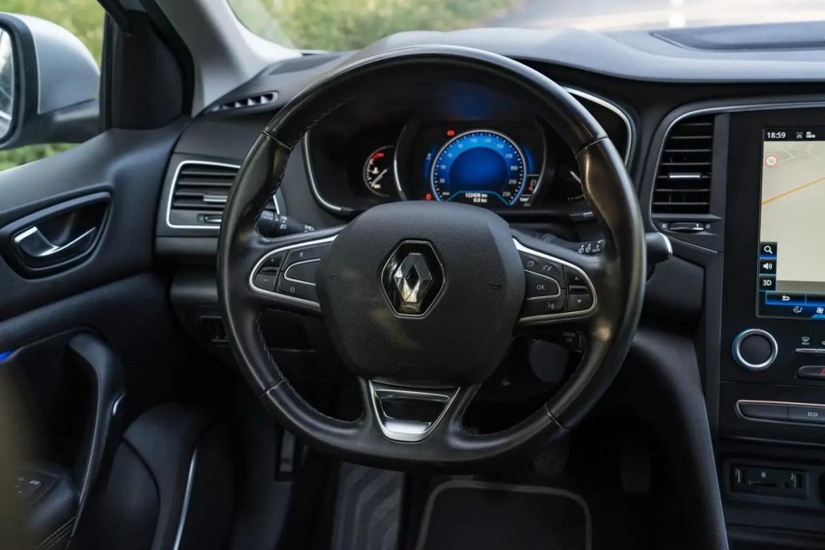 renault-megane-2017-diesel-1461cc