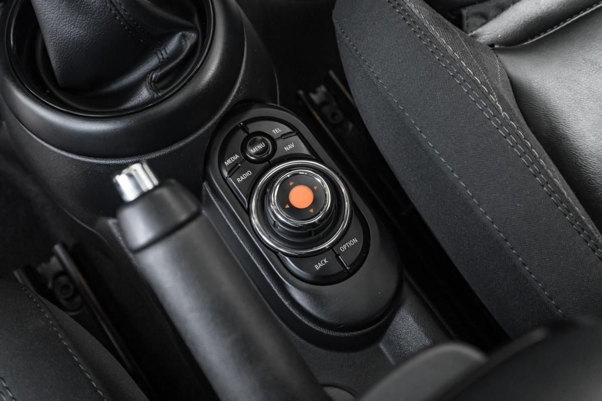 mini-cooper-2017-gasolina-1499cc