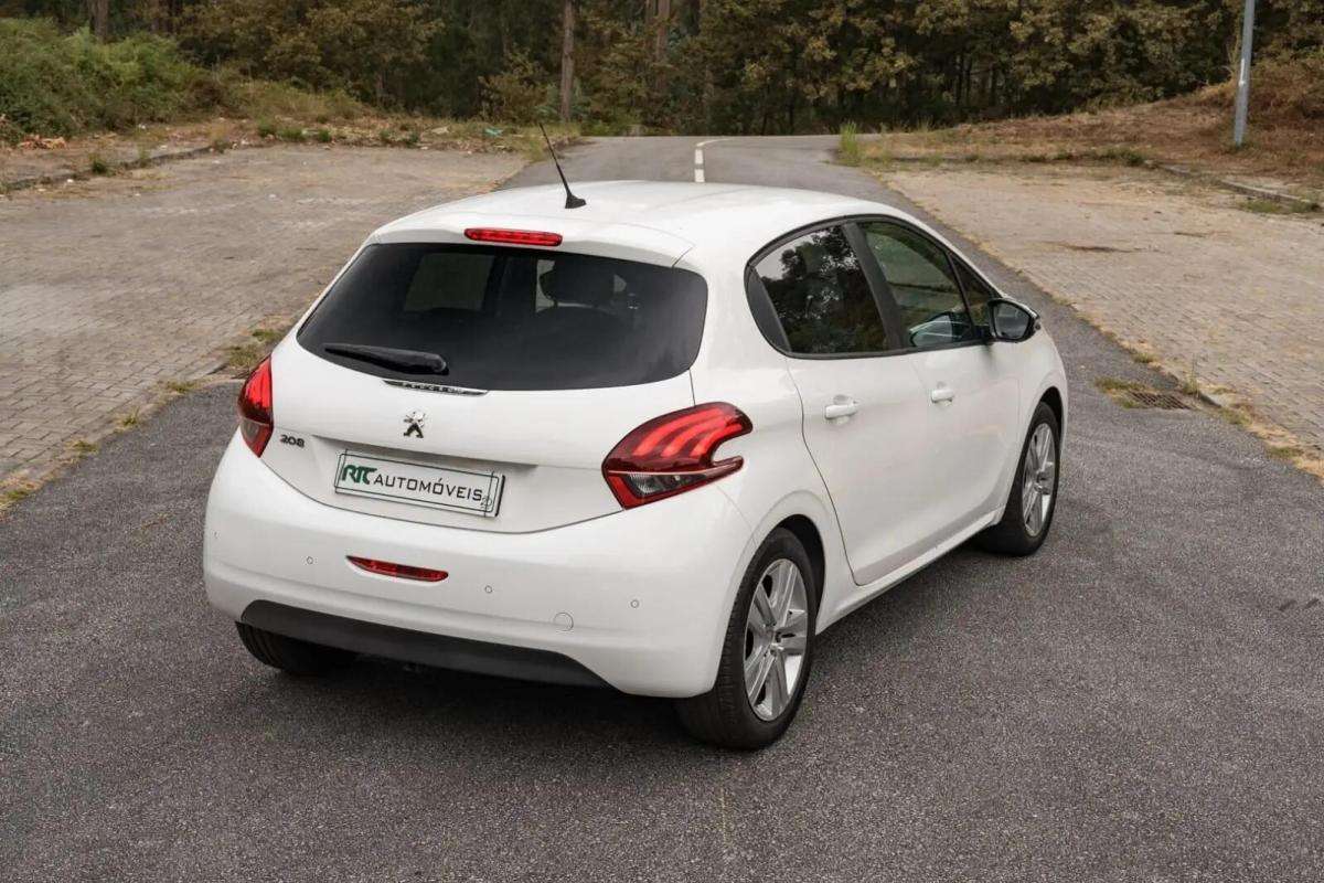 peugeot-208-2019-gasolina-1199cc