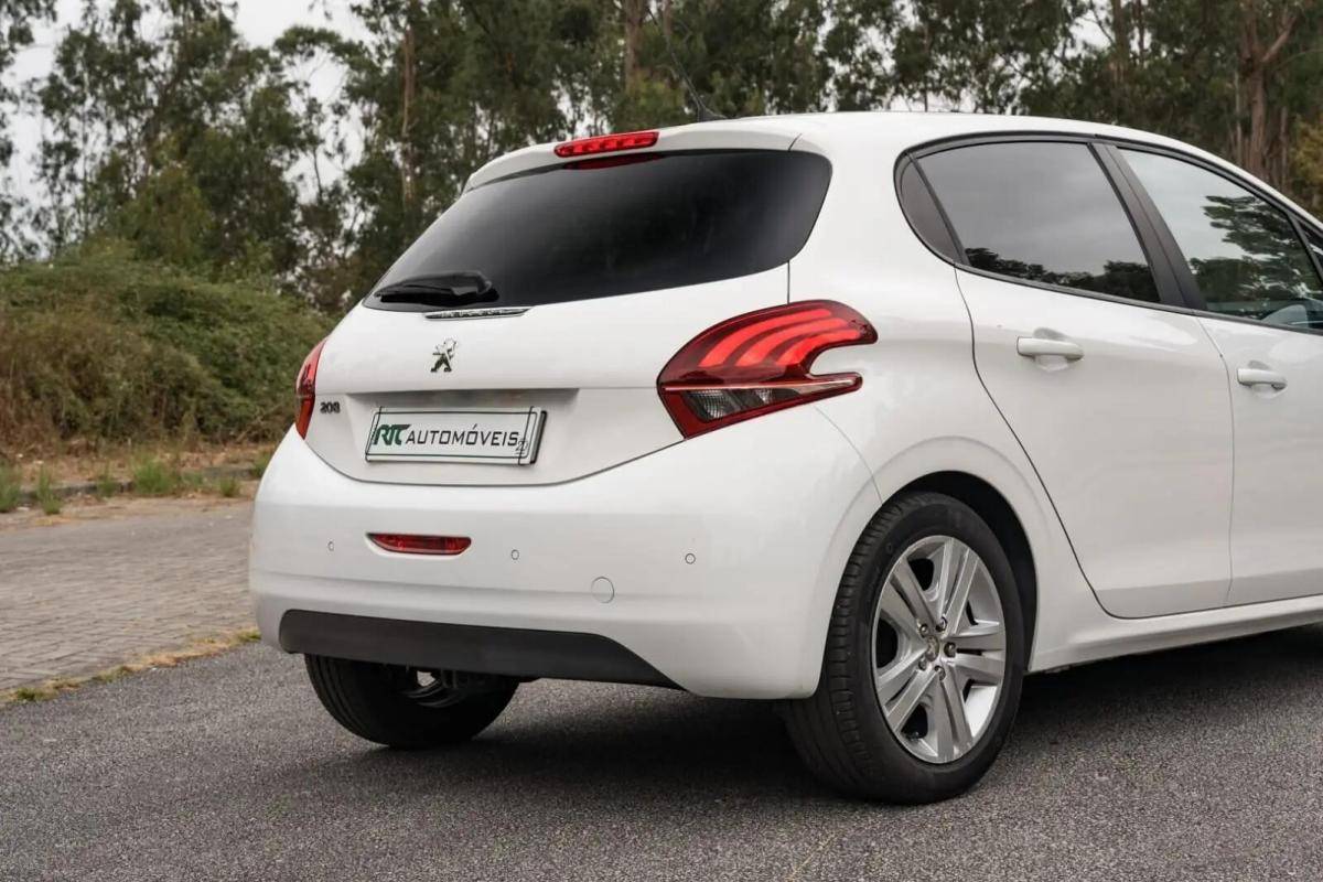 peugeot-208-2019-gasolina-1199cc