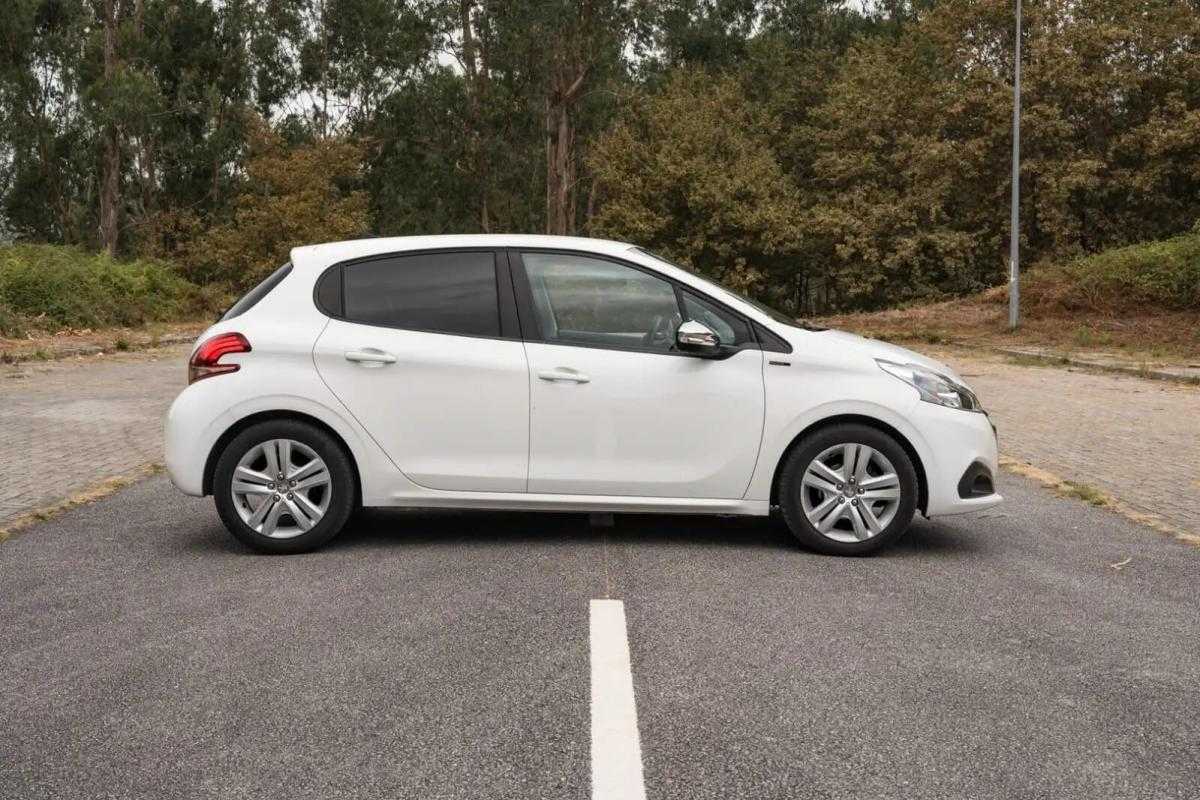 peugeot-208-2019-gasolina-1199cc