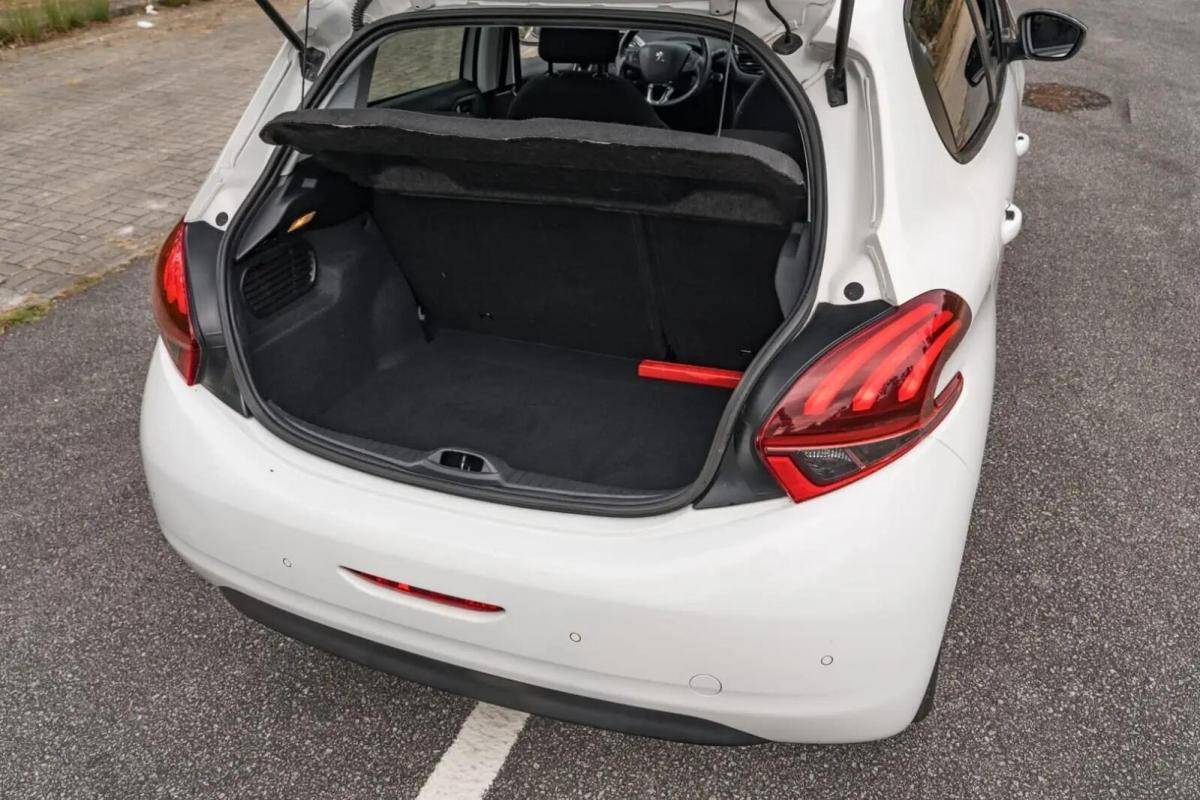 peugeot-208-2019-gasolina-1199cc