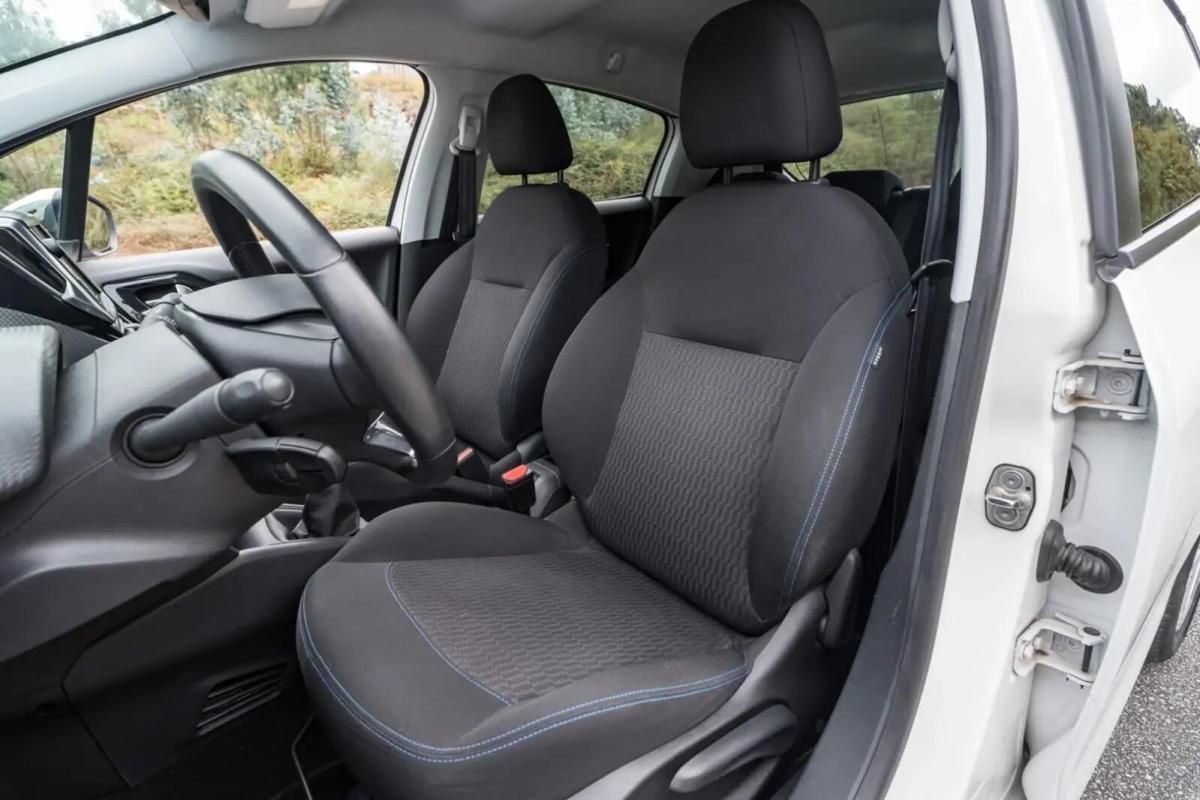 peugeot-208-2019-gasolina-1199cc