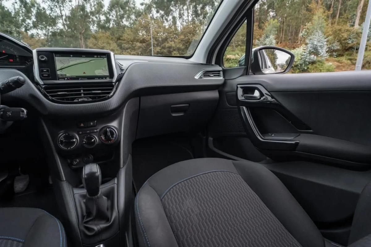 peugeot-208-2019-gasolina-1199cc