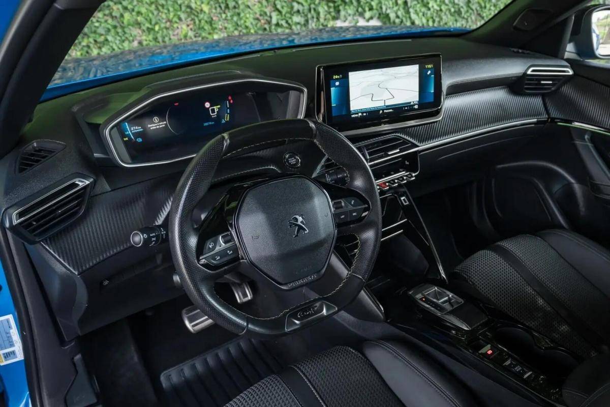 peugeot-e-2008-2022-eletrico-0cc