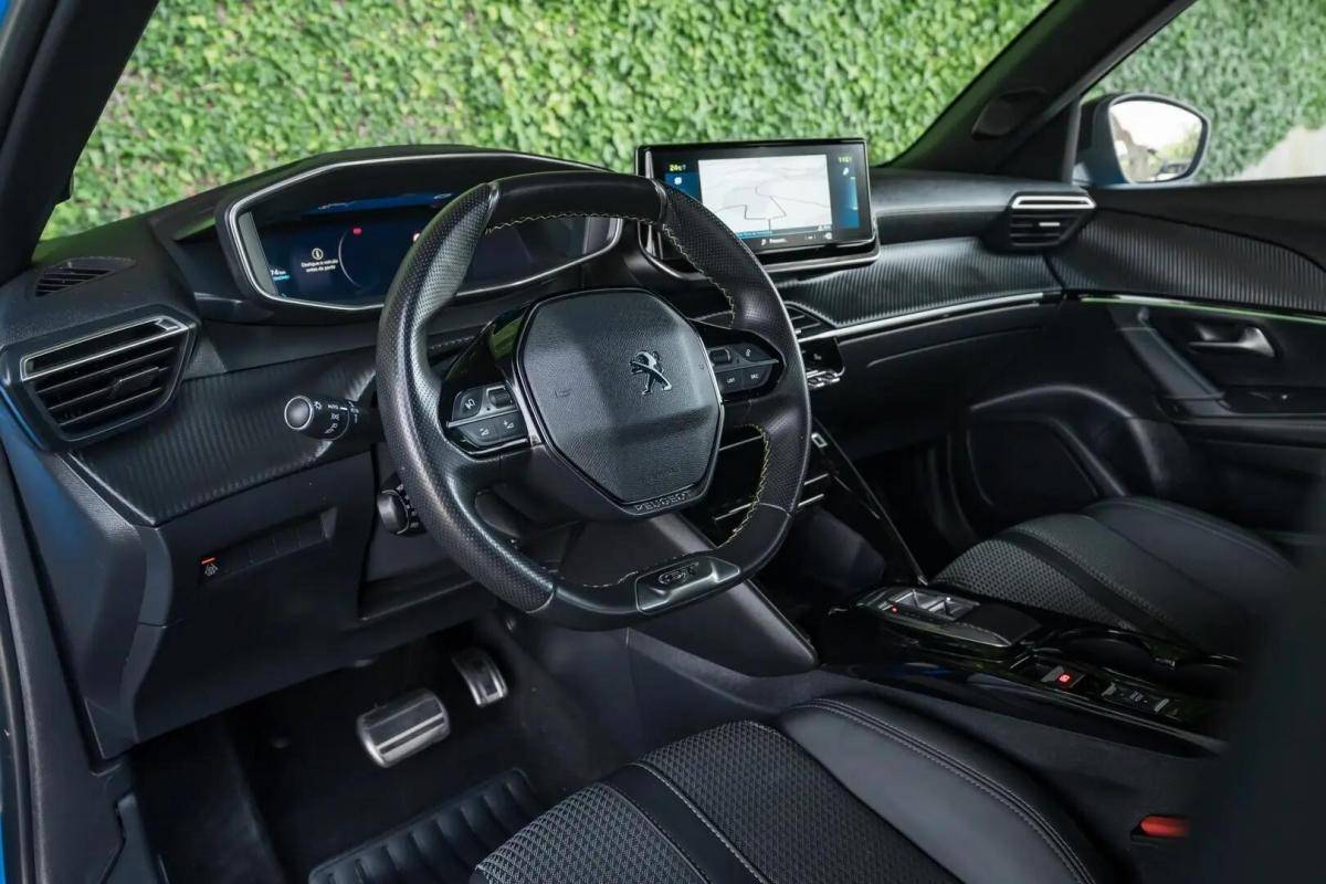 peugeot-e-2008-2022-eletrico-0cc