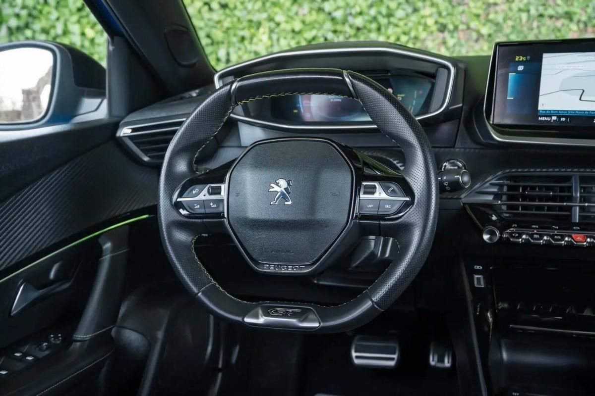 peugeot-e-2008-2022-eletrico-0cc