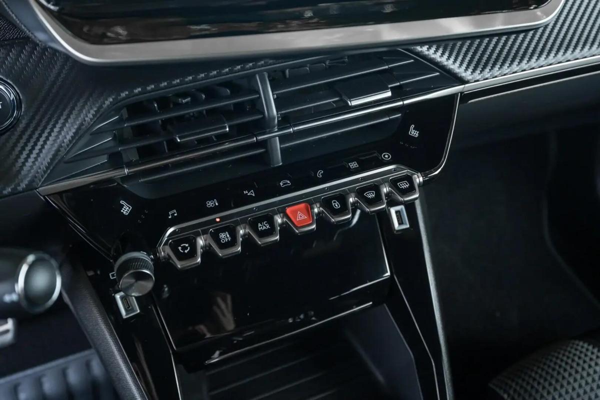 peugeot-e-2008-2022-eletrico-0cc