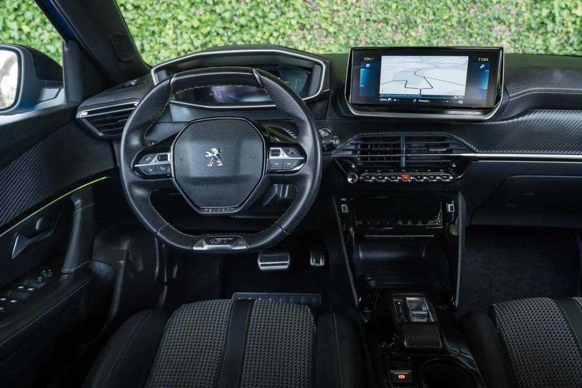 peugeot-e-2008-2022-eletrico-0cc