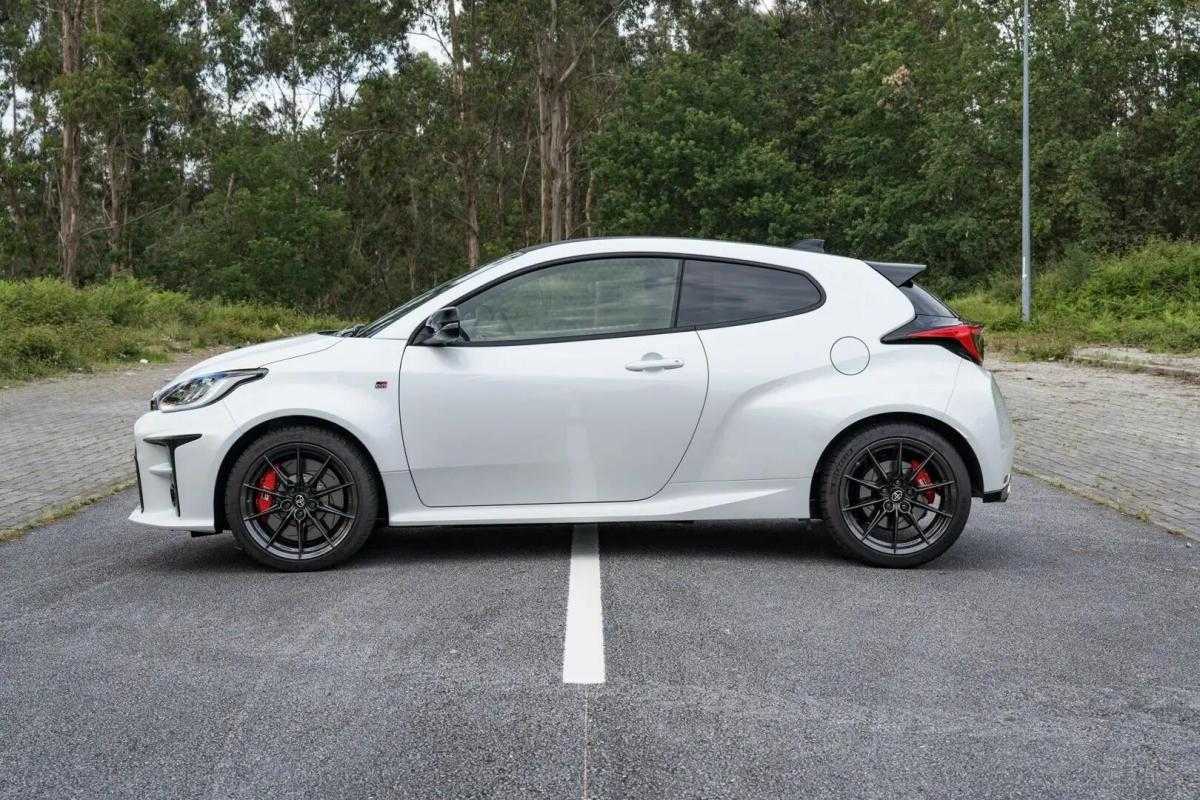 toyota-yaris-2022-gasolina-1618cc