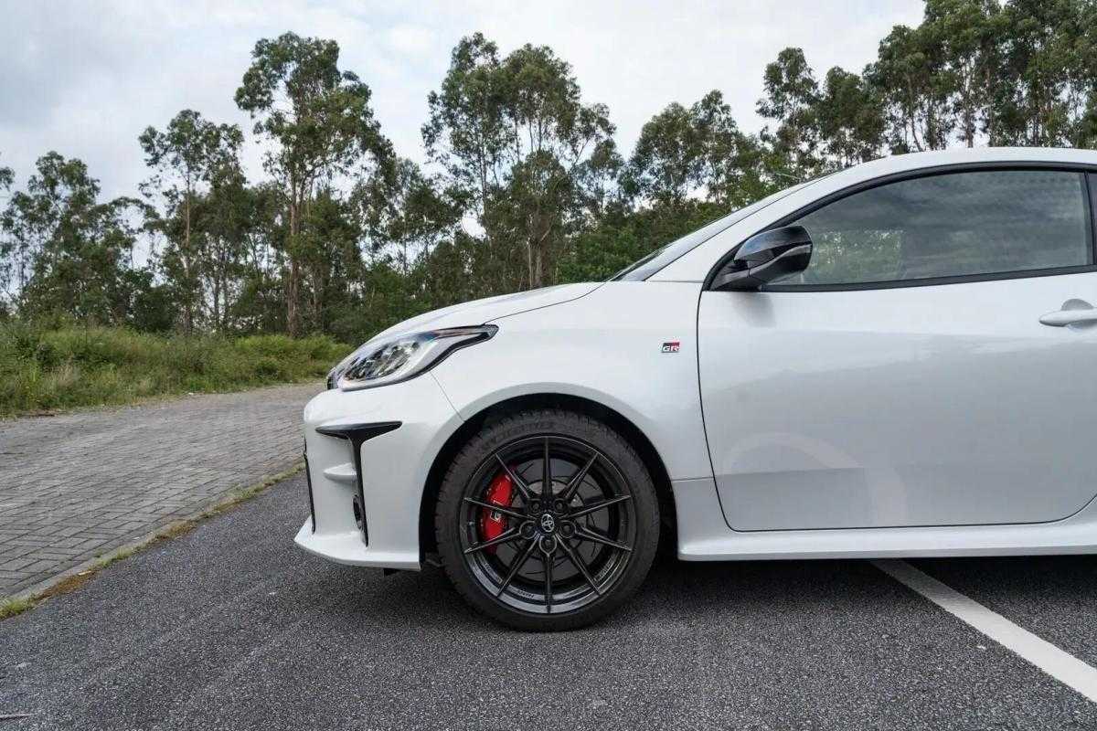 toyota-yaris-2022-gasolina-1618cc