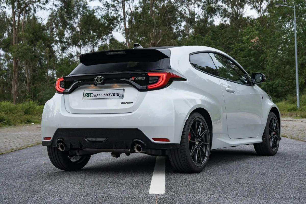 toyota-yaris-2022-gasolina-1618cc