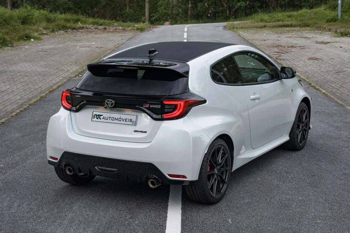 toyota-yaris-2022-gasolina-1618cc